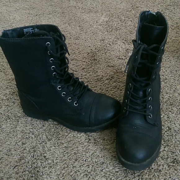 Shoes - Combat style Boots
